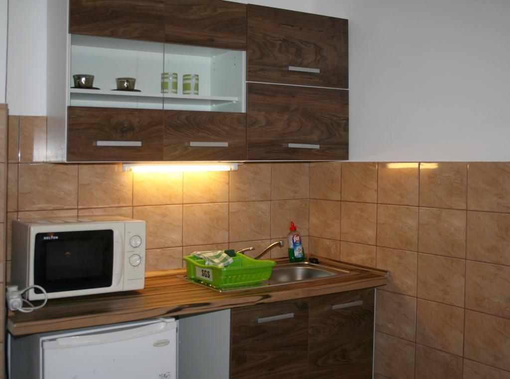 Apartment4You บูดาเปสต์ ภายนอก รูปภาพ